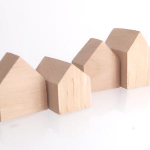 Mini Holzhäuser 2er Set, skandinavisches natürliches Dekor, unbehandelte Holzrohlinge