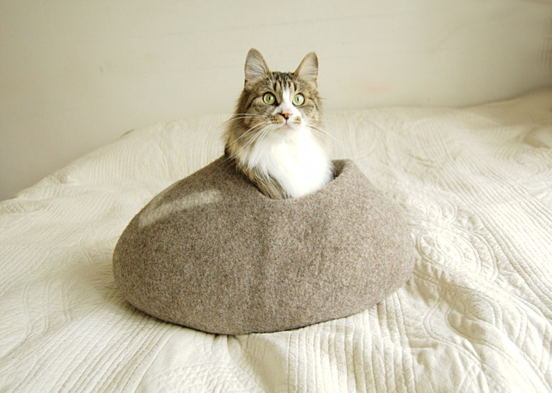 modern dog bed felt cat cave felt cat bed wool dog bed pet furniture Personalized pet bed with a chosen initial