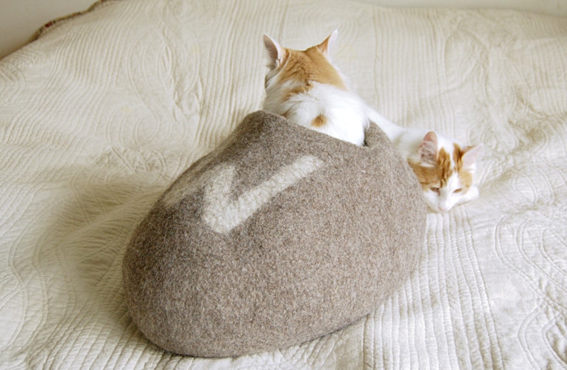 modern dog bed felt cat cave felt cat bed wool dog bed pet furniture Personalized pet bed with a chosen initial