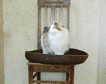 Modern pet Bed felted round brown wool ecofriendly