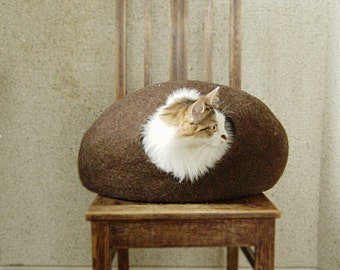 Felted cat cave brown from natural eco-friendly wool