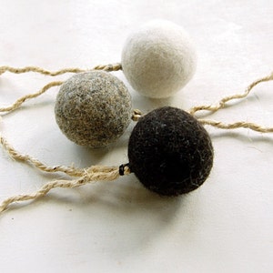 Cat toy felted ball with sisal rope white felted cat toy catnip ball image 1