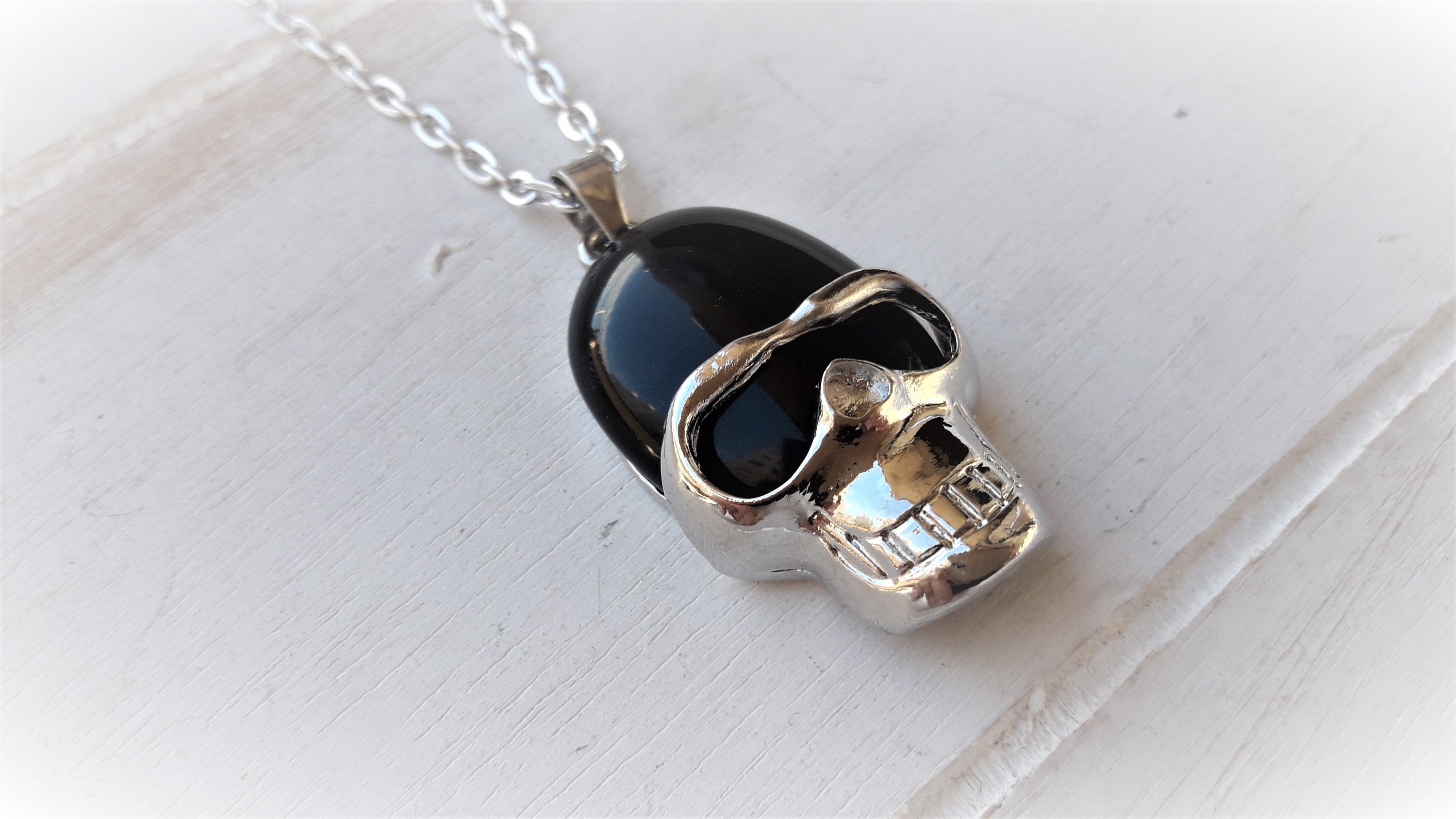 Collana Uomo Gotico Con Ciondolo Teschio E Mano - Catena Box 24 Pollici In Argento, Stile Punk E Rock