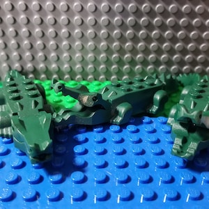 LEGO Alligator Crocodile Gator LEGO Minifigure LEGO Minifig