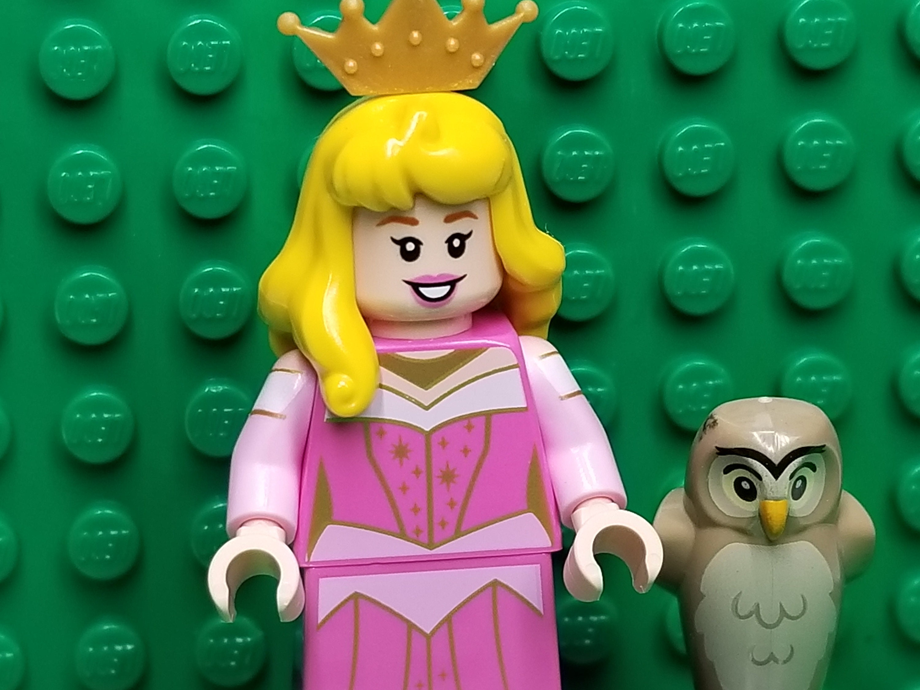 open lace back dress Lego Disney: Cinderella: Cinderella