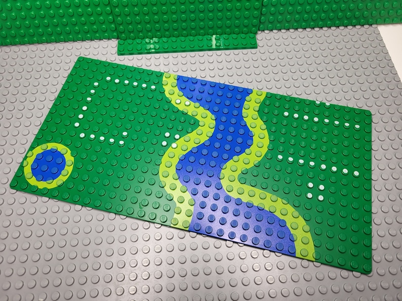 LEGO® Baseplate 16 x 32 with River and Set 6071 Dots Pattern 10x5inch, Builder image 2