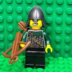 LEGO® Medieval Castle Fantasy Era Kingdoms Dragon Knight Scale Mail With Quiver and Crossbow, LEGO® Minifigure, LEGO® Minifig, People