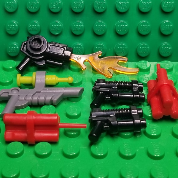 LEGO® Minifigure Accessory Assorted Weaponry Pack Genuine LEGO®, Dynamite, Bomb, Machine Gun, Tranquilizer, Fire Blaster