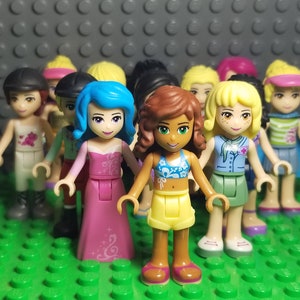 Roblox Rainbow Friends Brick Minifigure Custom Set