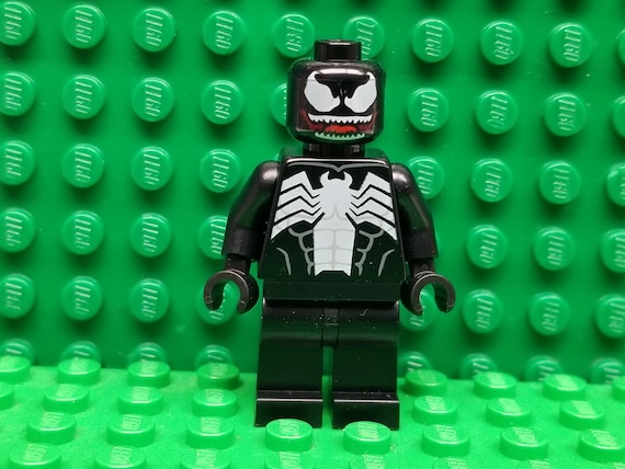 Super Heroes Spider Man Venom Mouth Open With Tongue -