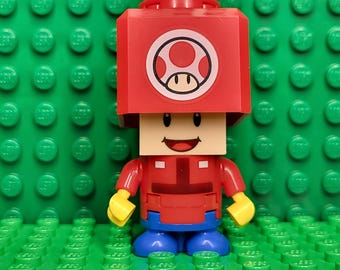 LEGO® Super Mario Mario Kart Toad in Pit Crew Uniform, LEGO® Minifig, LEGO® People
