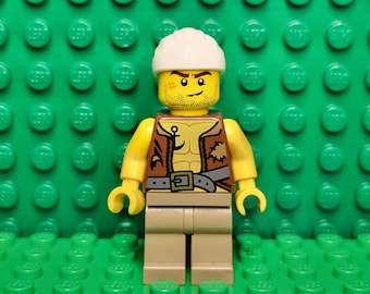 LEGO® Classic Pirates Old Pirate in Vest with Anchor Tattoo, Minifigure, LEGO® Minifig, People