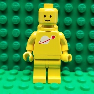 Lego sales yellow spaceman