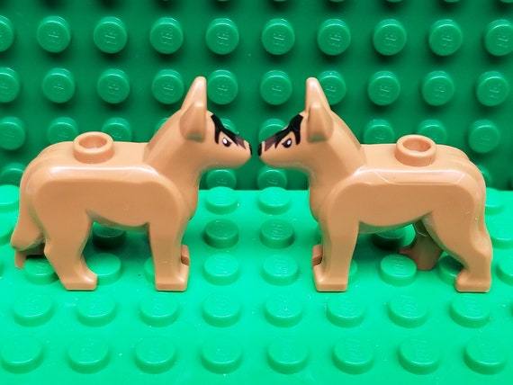 Dachshund With Black Eyes and Nose and Tan Markings Genuine LEGO® Animal -   Israel