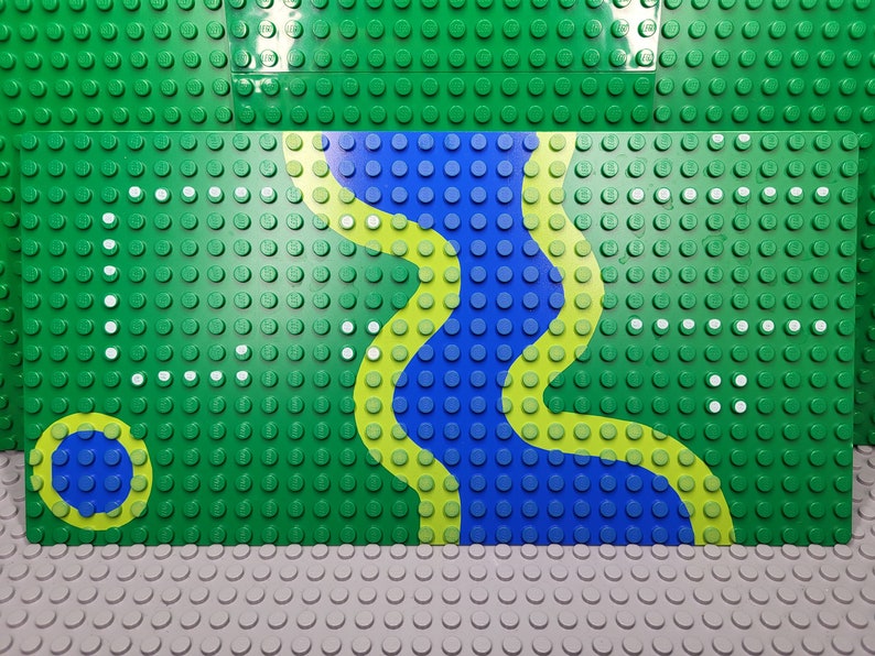 LEGO® Baseplate 16 x 32 with River and Set 6071 Dots Pattern 10x5inch, Builder image 1