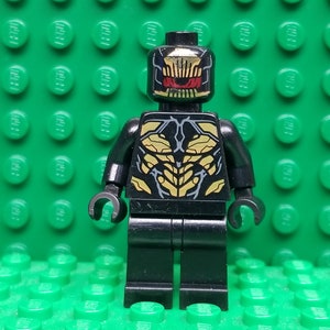 LEGO® Super Heroes Avengers Infinity War Outrider, LEGO® Minifigure, LEGO® Minifig