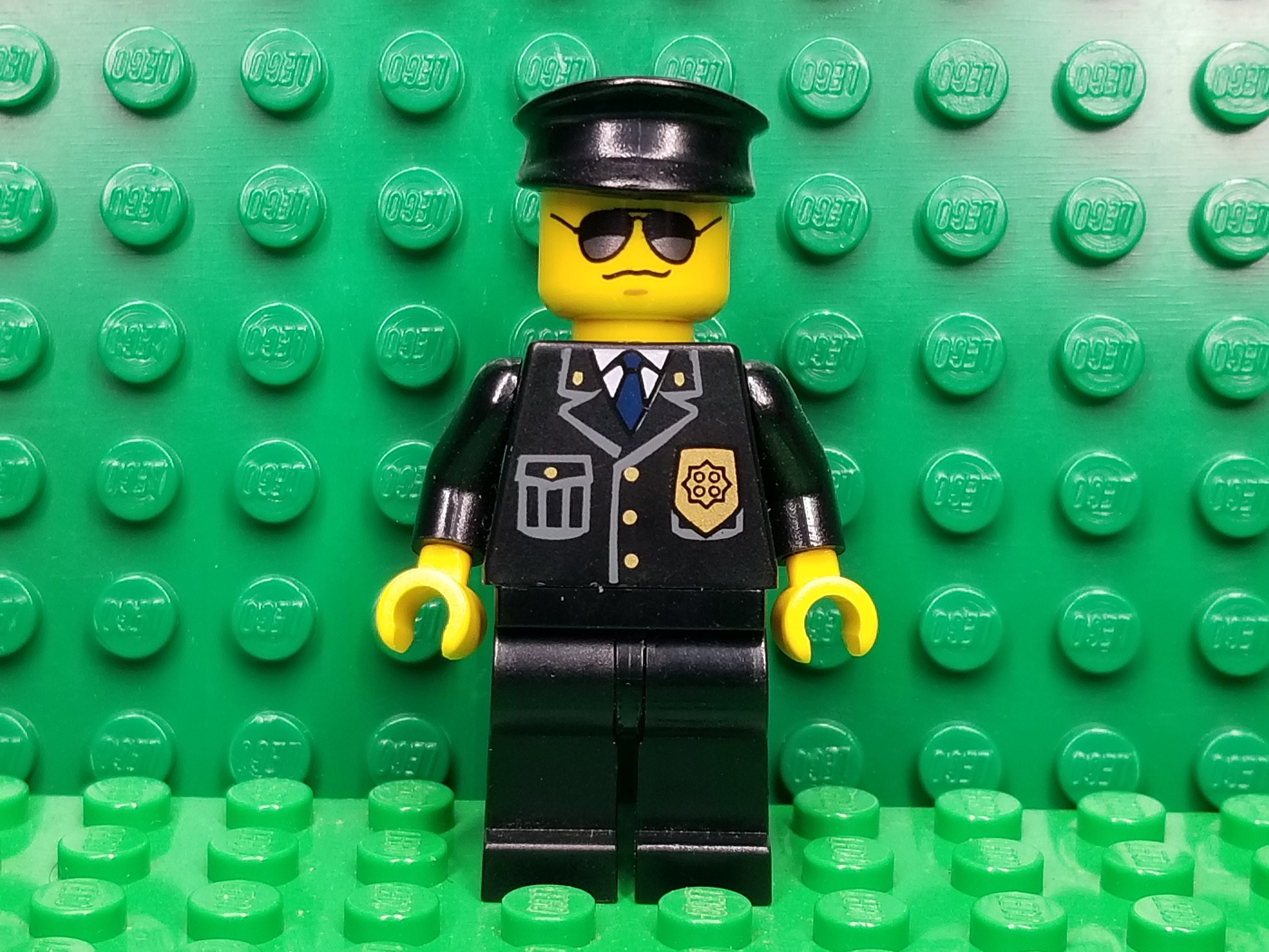 LEGO® Town City Police Trooper Detective Patrolman Cop, Minifigure