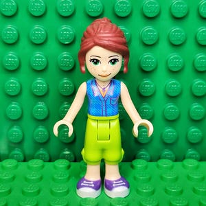 LEGO® Friends Mia, Minifigure, Minifig, LEGO®