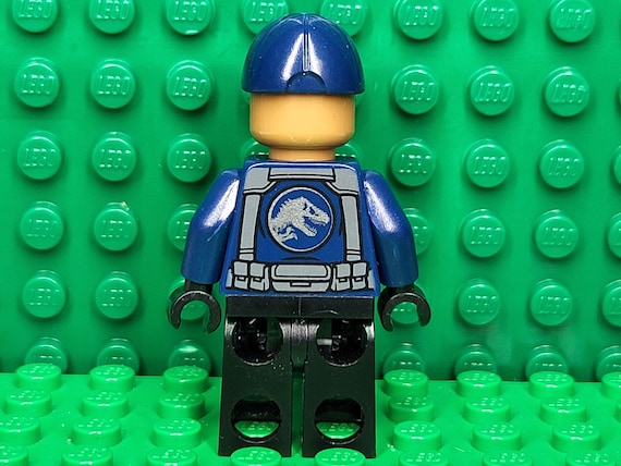 LEGO® Jurassic World Chaos Theory Female ACU Guard Driver, LEGO