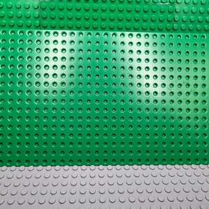 LEGO® Baseplate 16 x 32 with River and Set 6071 Dots Pattern 10x5inch, Builder image 3