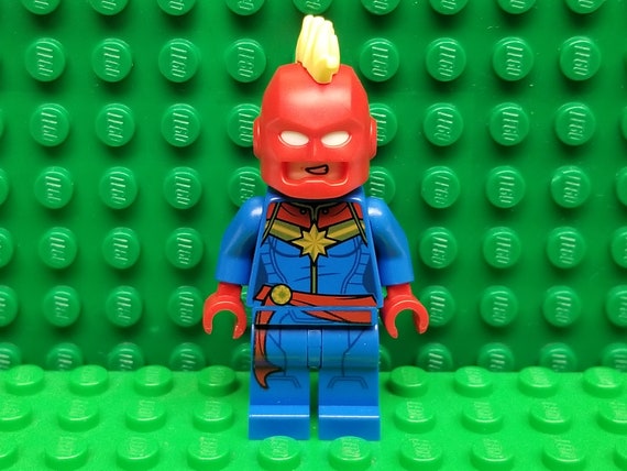 LEGO® Super Heroes Avengers Captain Marvel in Helmet Rare, Minifigure, LEGO®  Minifig, LEGO® People 