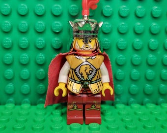 LEGO® Minifigure Castle Red Lion King With Golden Crown and Red Cape, LEGO® Minifig, People