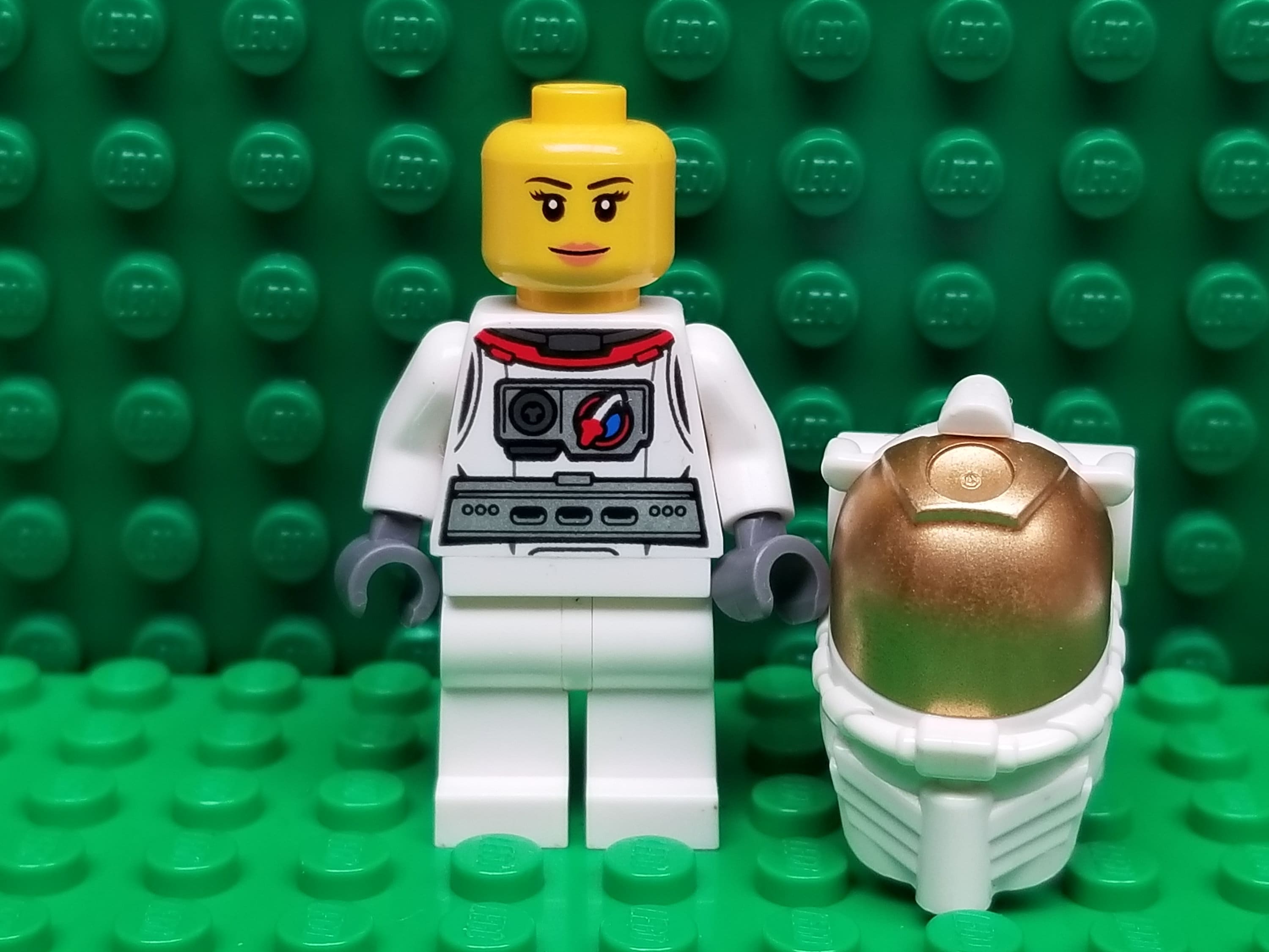 ASTRONAUT - LEGO® Minifigures Characters -  for kids