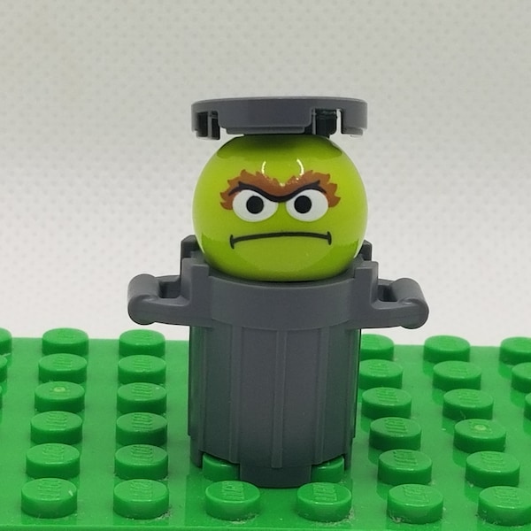 LEGO® Sesame Street Oscar The Grouch Rare,  Minifigure,  Minifig, LEGO®