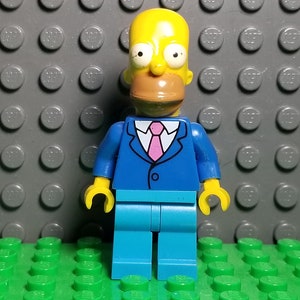 LEGO® The Simpsons Homer Simpson in Suit and Tie,Date Night Homer Minifigure, Minifig, LEGO®