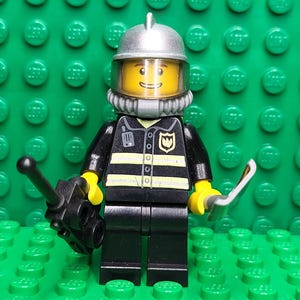 LEGO® Fire Fighter Fireman Firefighter Fire Male with Mask, Airtank and Tools, Minifigure, Minifig, LEGO®