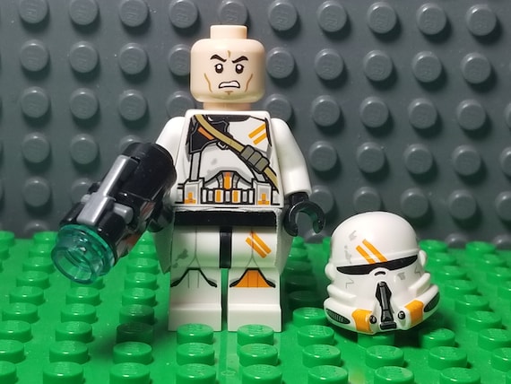 LEGO Star Wars Episode 3 Airborne Clone Trooper with Blaster Very Rare SW1100 Minifigure Minifig LEGO