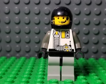 Lego Space Exploriens Helmet with Hose Torso, Lego Minifigure, Lego Minifig