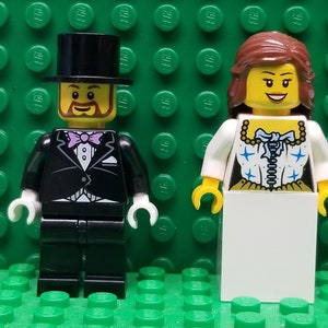 NEW LEGO WEDDING BRUNETTE BRIDE AND BLACK HAIR GROOM MINIFIGS FOR CAKE TOPPER NEW LEGO WEDDING BRUNETTE BRIDE AND BLACK HAIR GROOM MINIFIGS FOR CAKE TOPPER