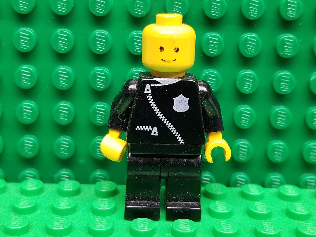 LEGO® Classic Town City Police Trooper Detective Patrolman Cop ...