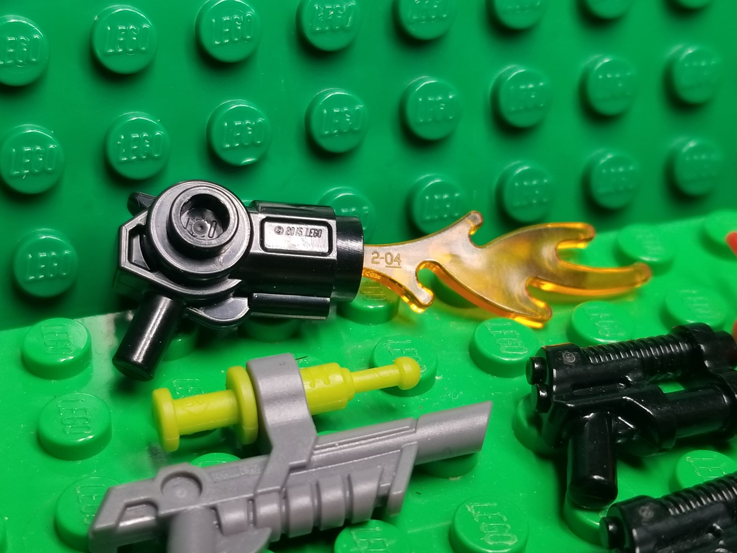 Lego Mini Figure Lockheed Accessory LEGO® Minifigure Accessory Assorted Weaponry Pack Genuine LEGO ...