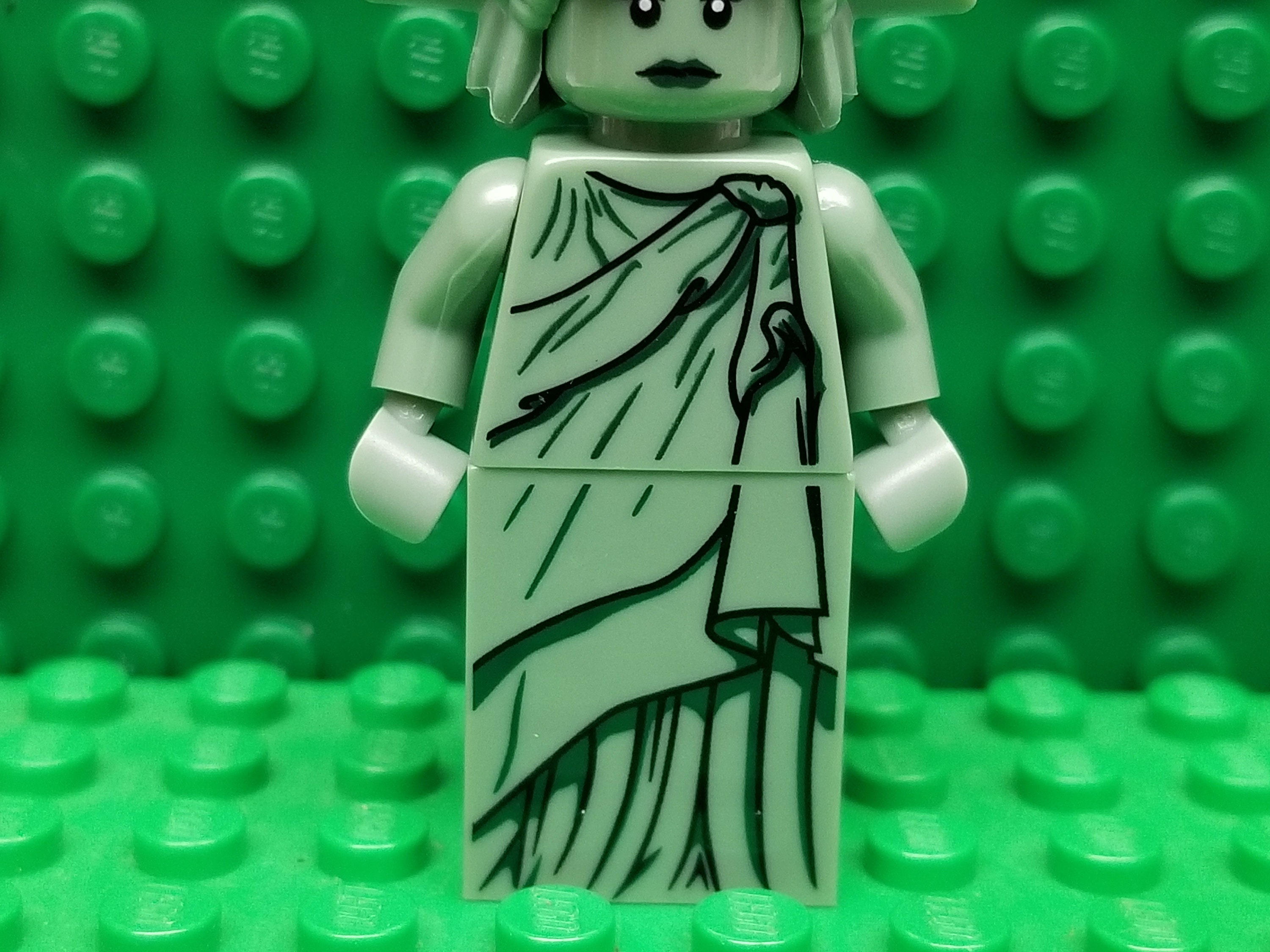 Lego lady liberty minifigure new arrivals