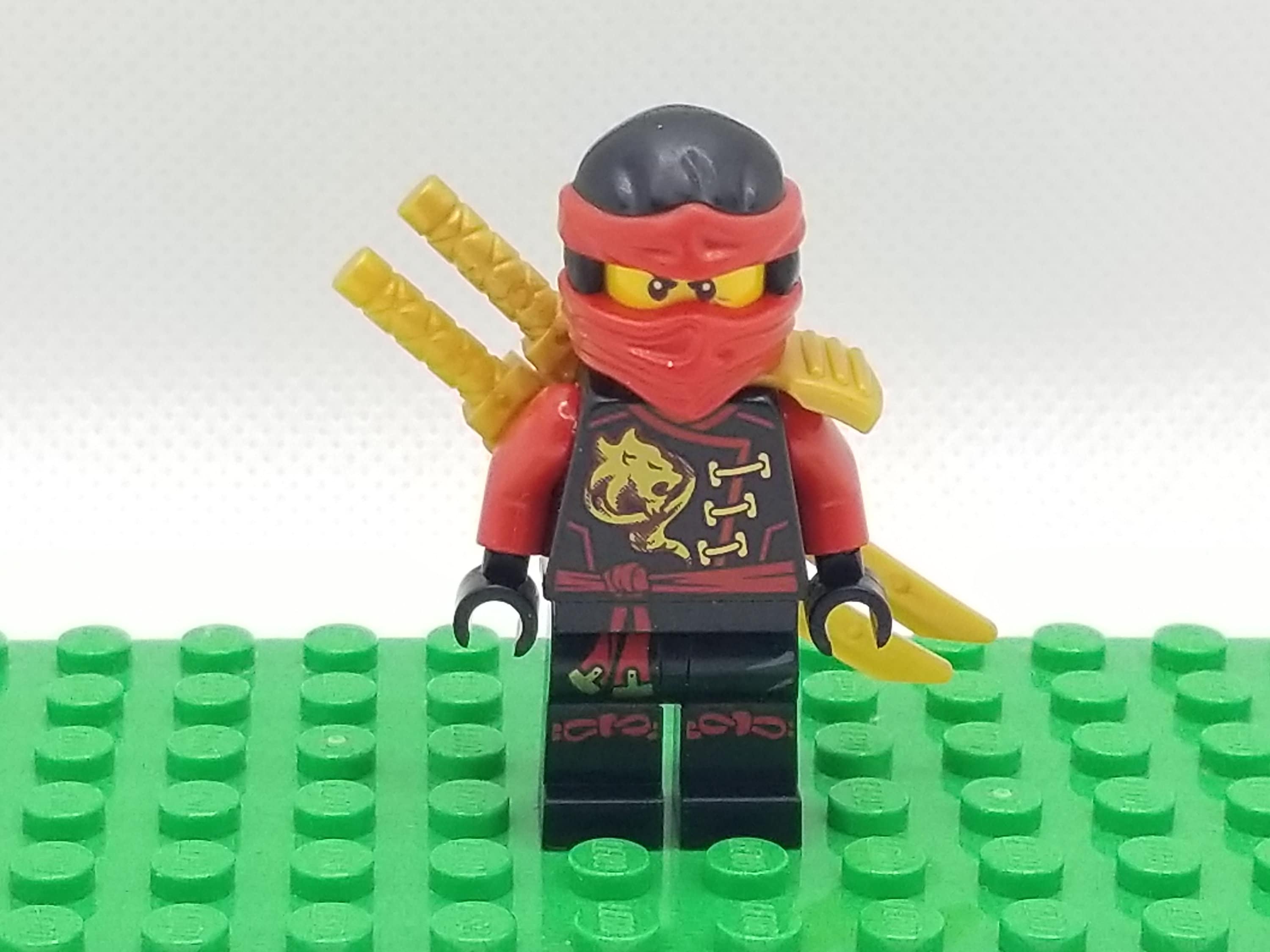 LEGO Ninjago Skybound Kai With Gold Scabbard and Dual Swords