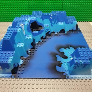 LEGO® Baseplate Raised 32 x 32 Canyon with Blue Underwater Pattern Rare  Vintage, 6024px1, 6195-1, Base Plate