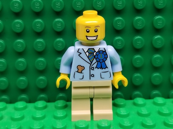 LEGO® Collectible Series 16 Dog Show Winner, LEGO® Minifigure, LEGO® Minifig