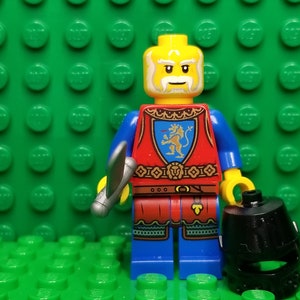 LEGO® Medieval Castle Fantasy Era Kingdoms Kings Knight With Sword, LEGO® Minifigure, LEGO® Minifig, People