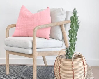Cuscino geometrico rosa corallo: cuscino boho intrecciato a mano, 20x20
