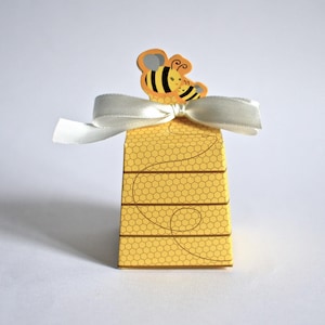 Honeybee Favour Cake Box