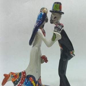 8" pareja NOVIOS CATRINA talavera mexicana día de muertos, esqueleto colorido pintado a mano.