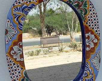 Tocador de decoración de pared de baño TALAVERA MIRROR de 16", arte popular de cerámica mexicana colgando