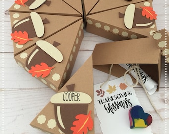 Thanksgiving Table Decor, Thanksgiving Place Cards, Thanksgiving Table Favors, Fall Wedding Ideas, Fall Table Decor