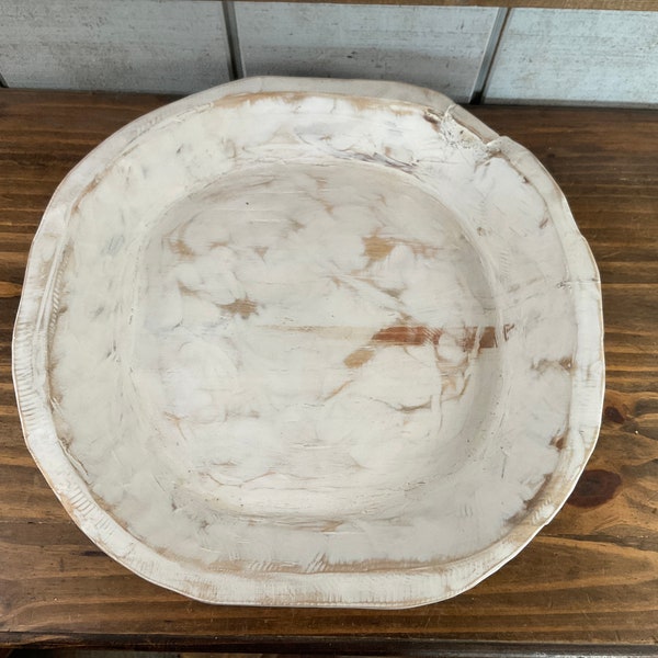 Round * Bowl * White e2