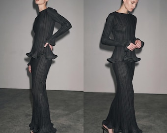 Ensemble deux pièces à manches longues plissées, robe Issey Miyake noire à plis sirène, vintage 1997