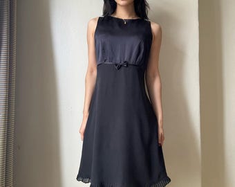 Vintage Laura Ashley silk gauze satin little black dress mini cocktail bow tie ruffle hem iridescent Sz 6