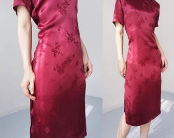Dark wine red silk bamboo brocade cheongsam qipao chinoiserie antique M keyhole oriental chinoiserie metallic iridescent mod grunge burgundy