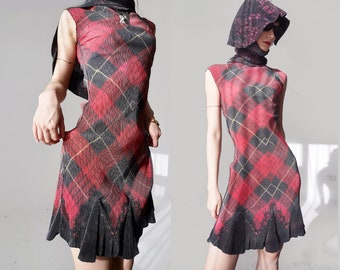 pleated red black plaid dress goth hoodie slinky slip sleeveless mod grunge dark fairy knit turtleneck baptist scottish tartan sailor gothic